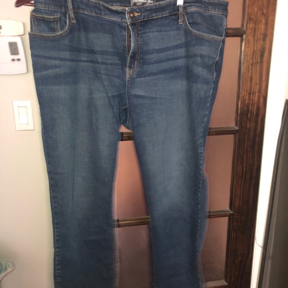 Distressed hem ankle length jeans - Picture 2 of 2
